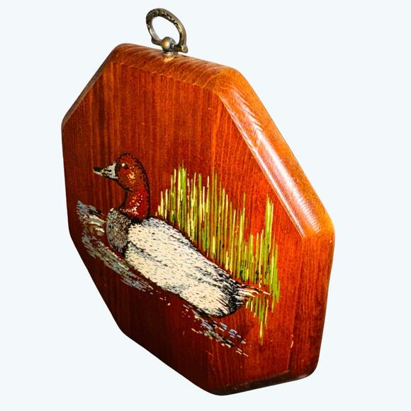 Vintage Wooden Duck Wall Plaque – Rustic Cabin Decor - Picture 3 of 9